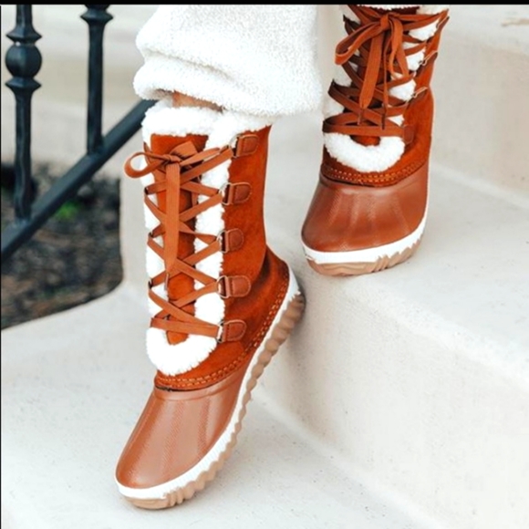 BAMBOO Shoes - Clearance Women's chestnut sherpa Duck BOOTS